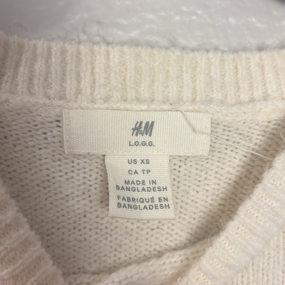 H&M Sweater - Picture 3 of 6